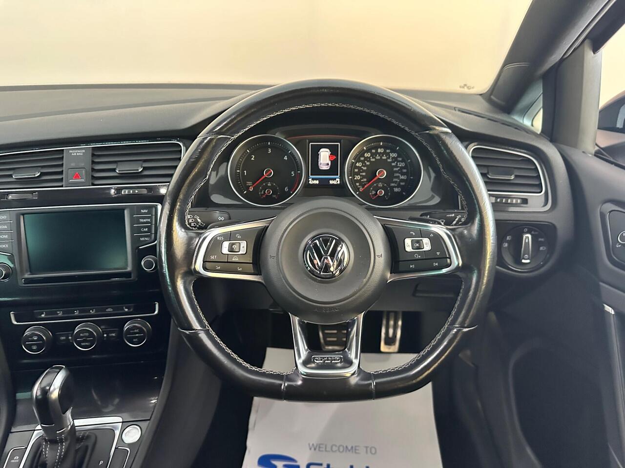 Volkswagen Golf MD66AXF