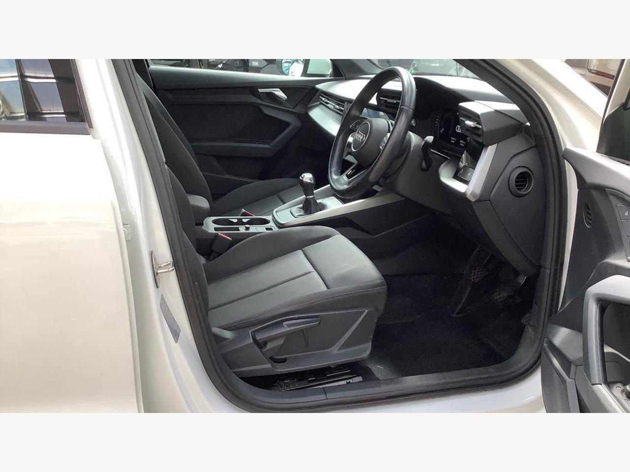 Audi A3 PX21YKA