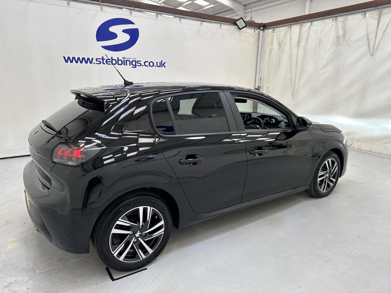 Peugeot 208 AJ23DWM