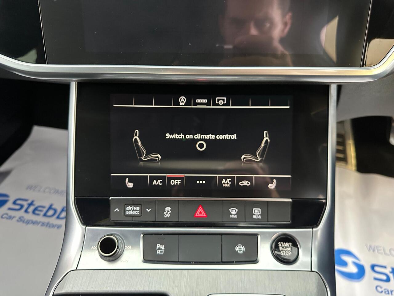 Audi A6 Avant YJ21LNB