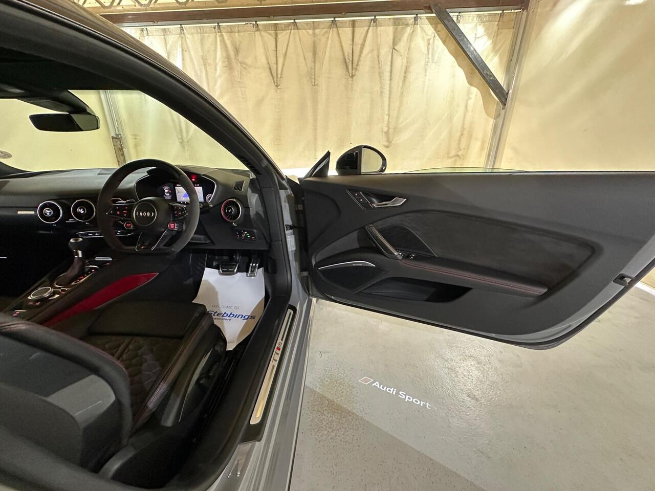 Audi TT RS RY19NZZ