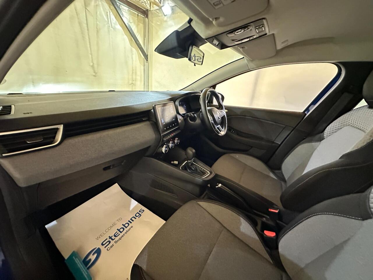 Renault Clio YJ24JPN