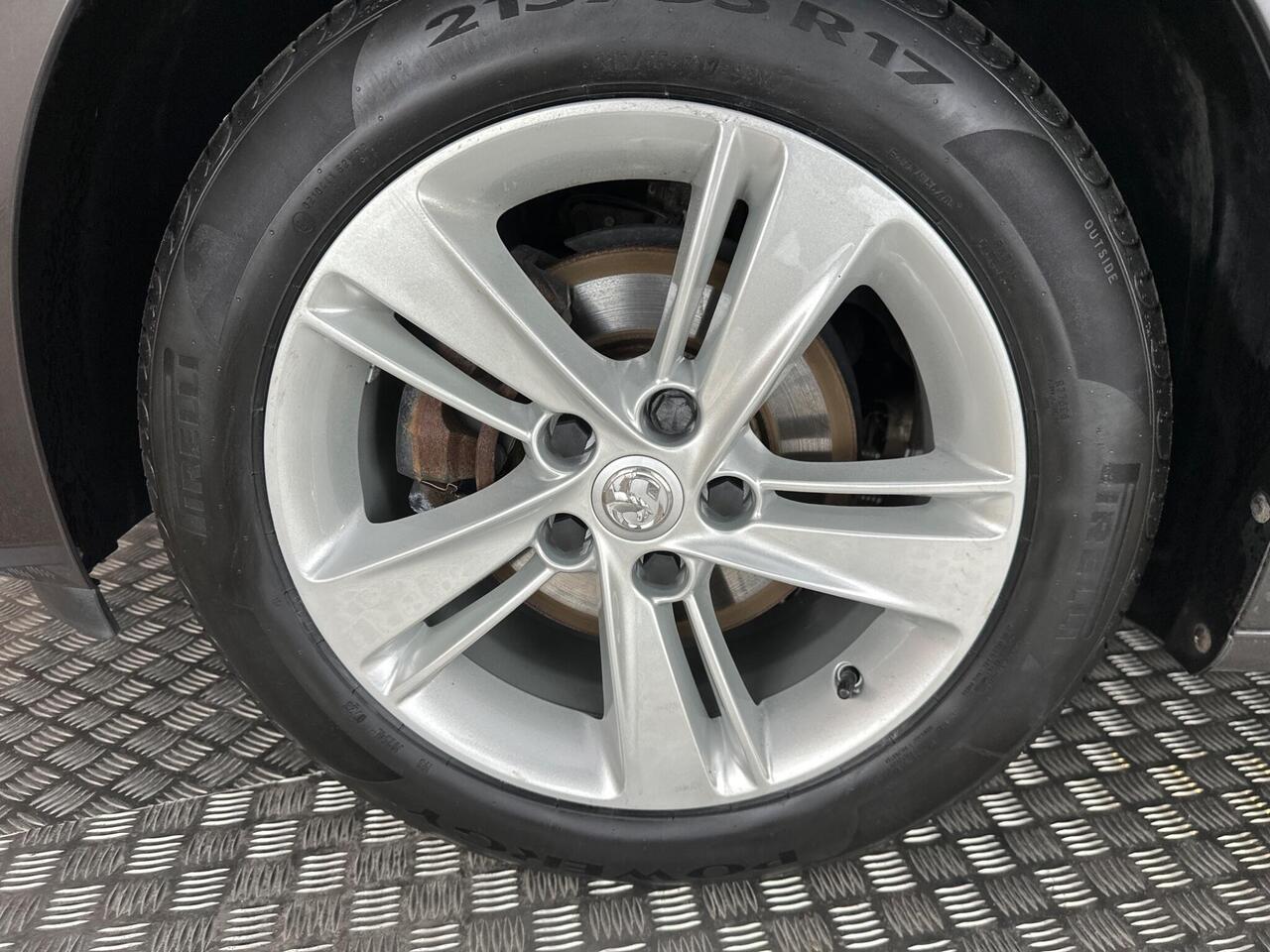 Vauxhall Insignia VO71HRZ