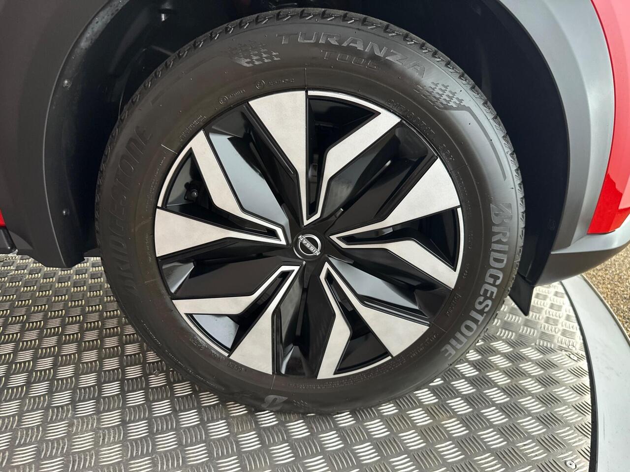 Nissan Juke DX24YBL