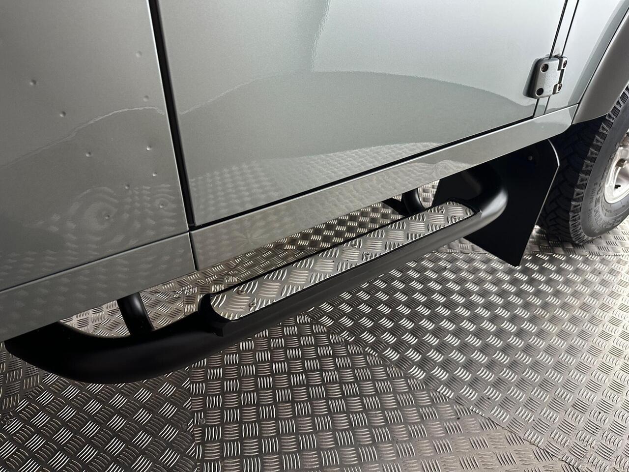 Land Rover Defender 90 GF65NXH