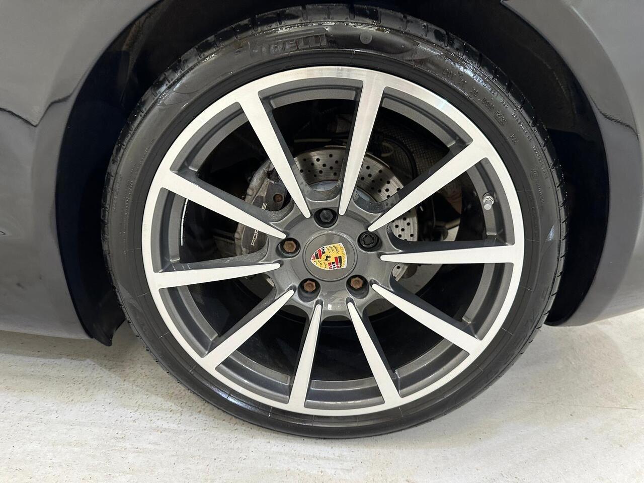 Porsche Boxster FD65OEE