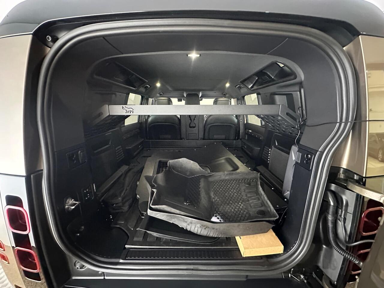 Land Rover Defender 110 DS25PPV