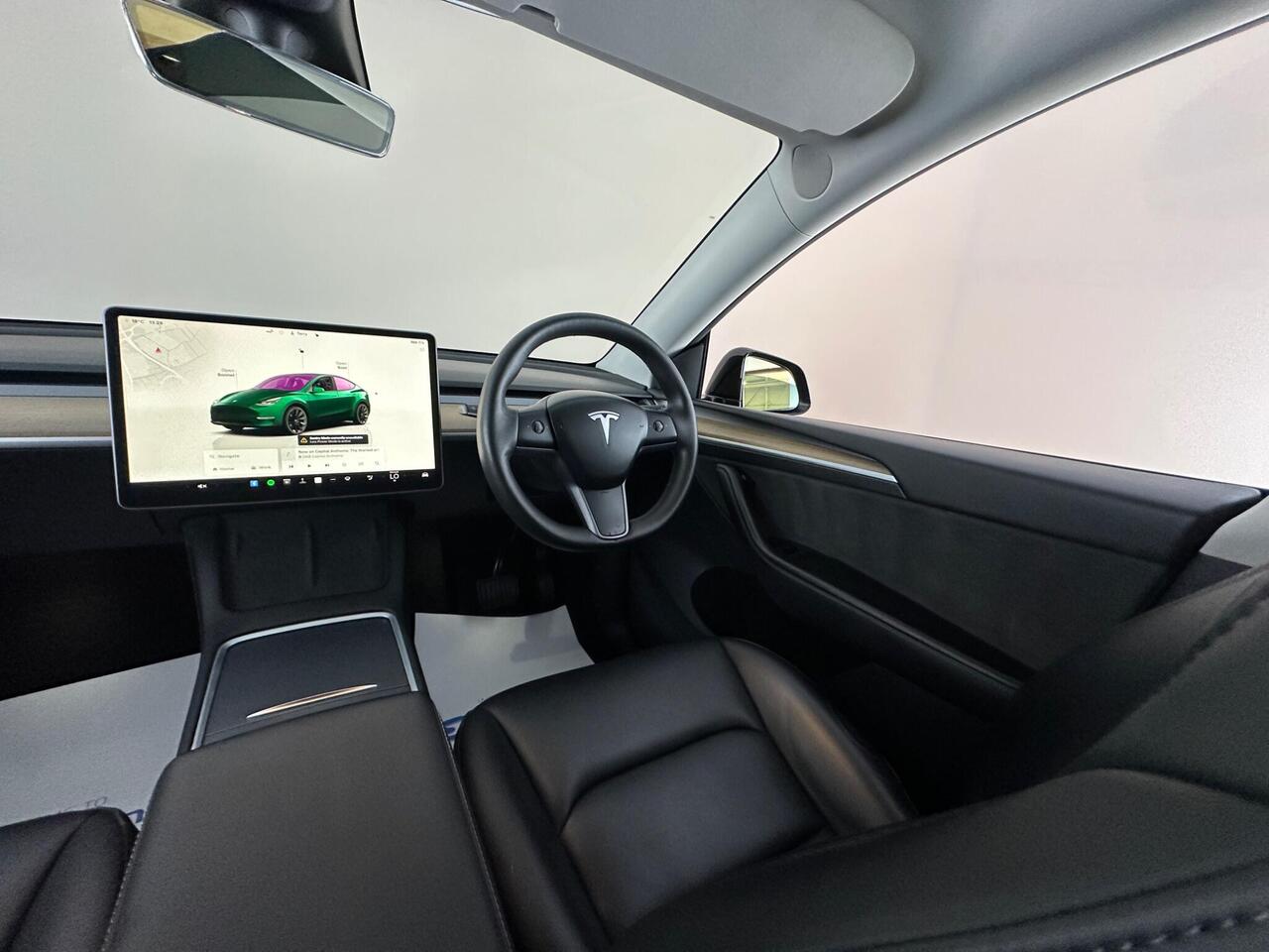 Tesla Model Y GJ22UHF