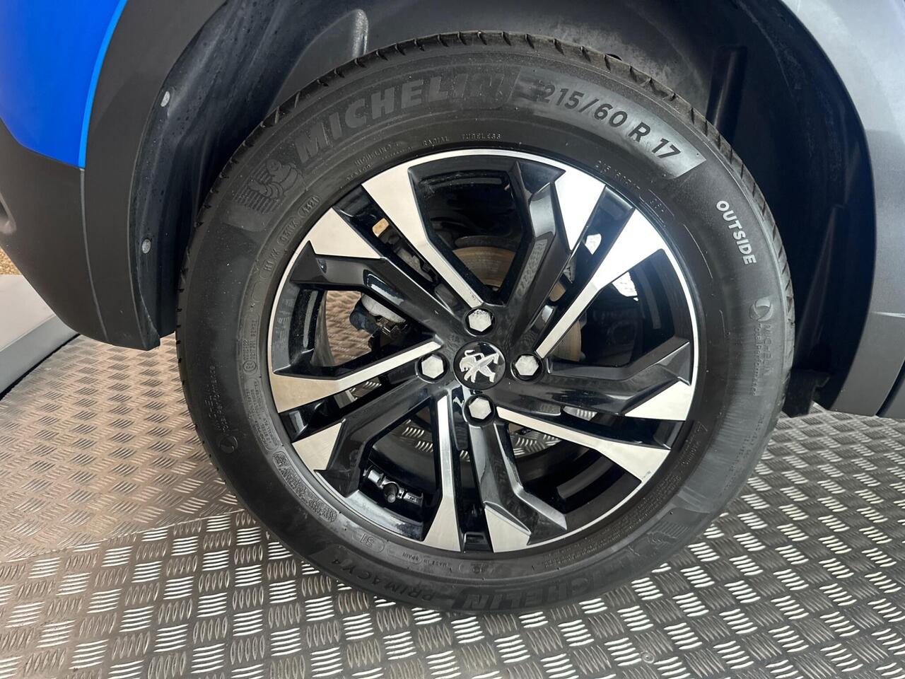 Peugeot 2008 GD71XSR