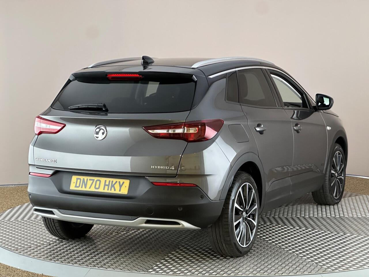 Vauxhall Grandland X DN70HKY