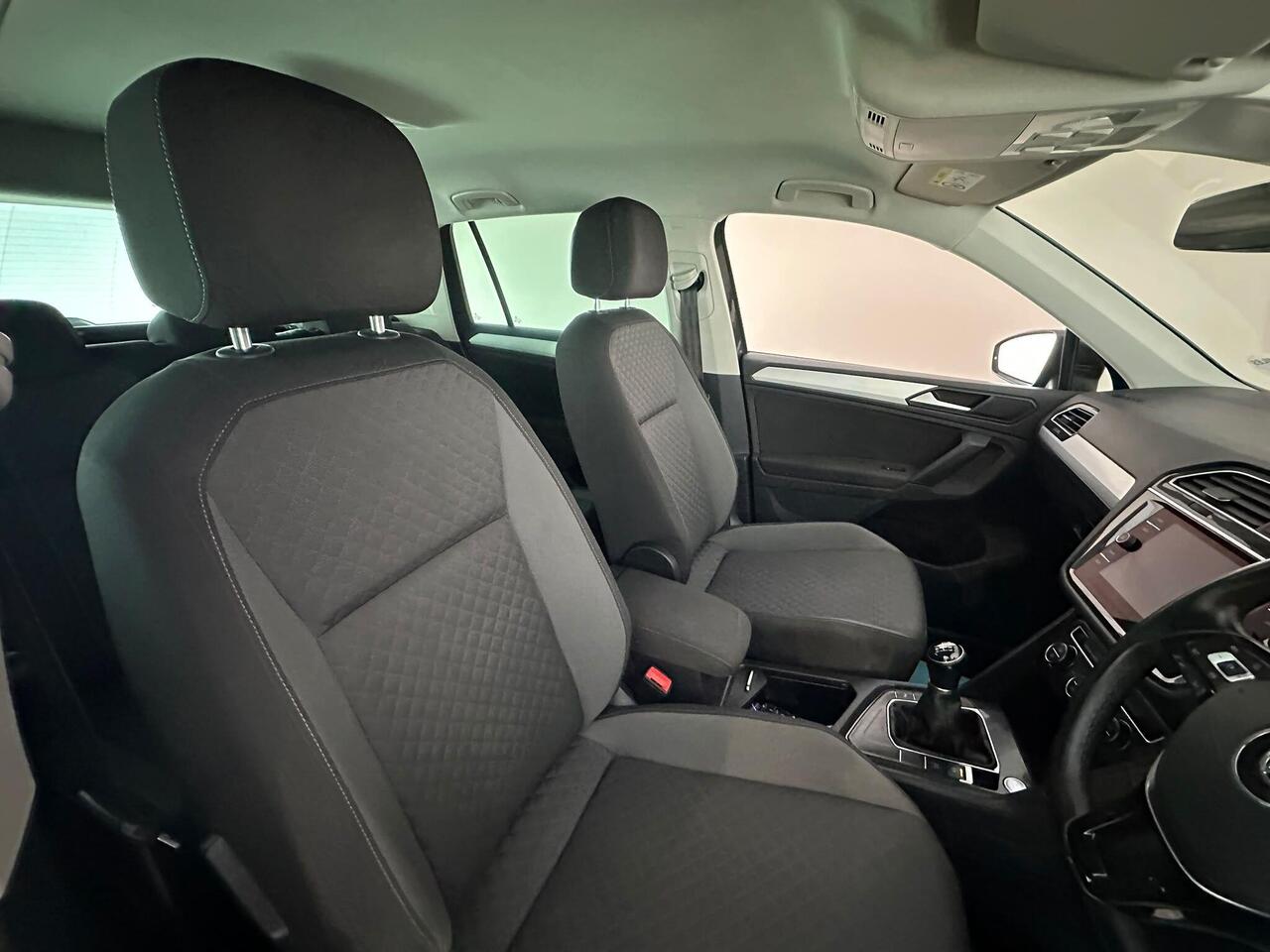 Volkswagen Tiguan KV19OKL
