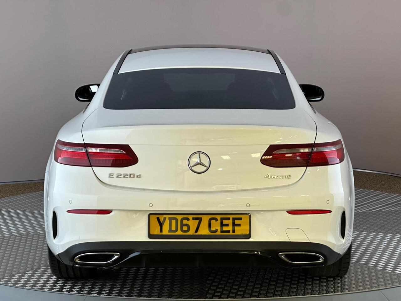 Mercedes-Benz E Class YD67CEF