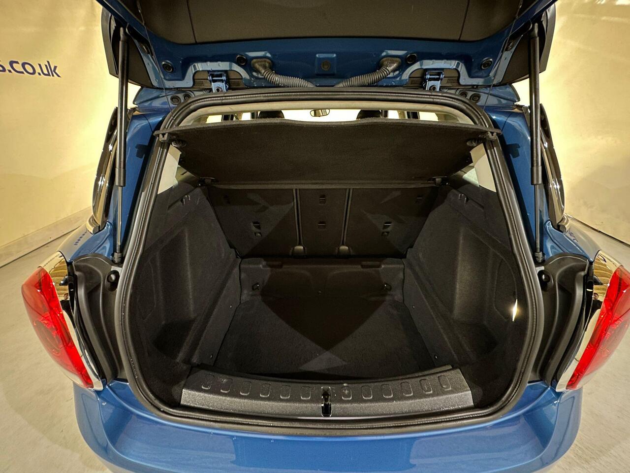 MINI Countryman GY19ZHJ