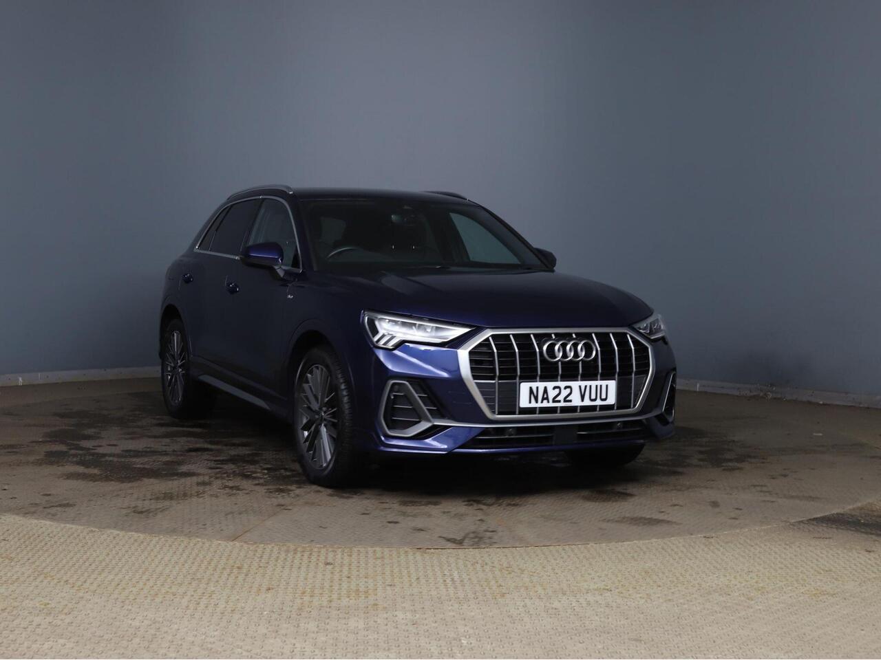 Audi Q3 NA22VUU