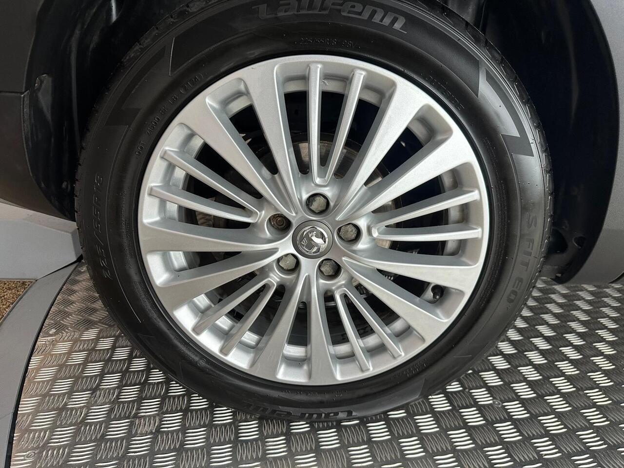 Vauxhall Grandland X BV68KKY