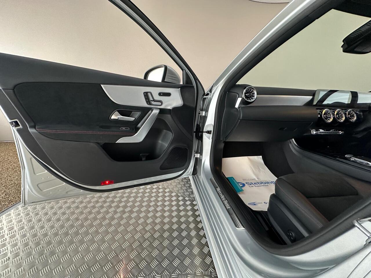 Mercedes-Benz A Class YA21HKM