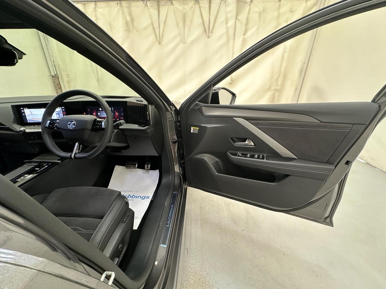 Vauxhall Astra CK24WHW