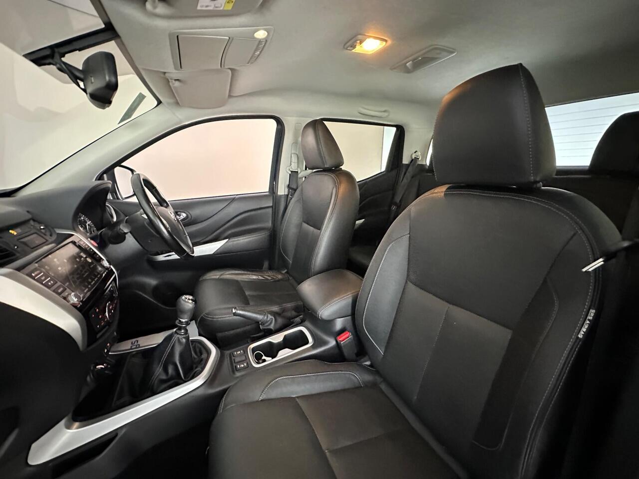 Nissan Navara YH21DDW