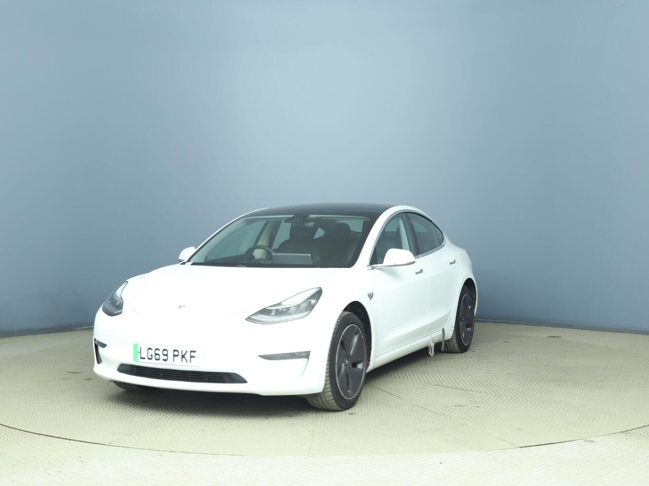 Tesla Model 3 LG69PKF