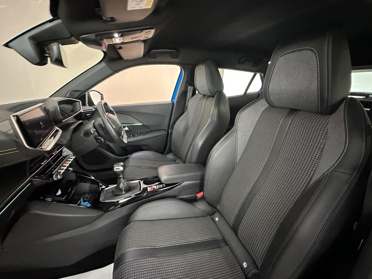 Peugeot 2008 KW72VUU