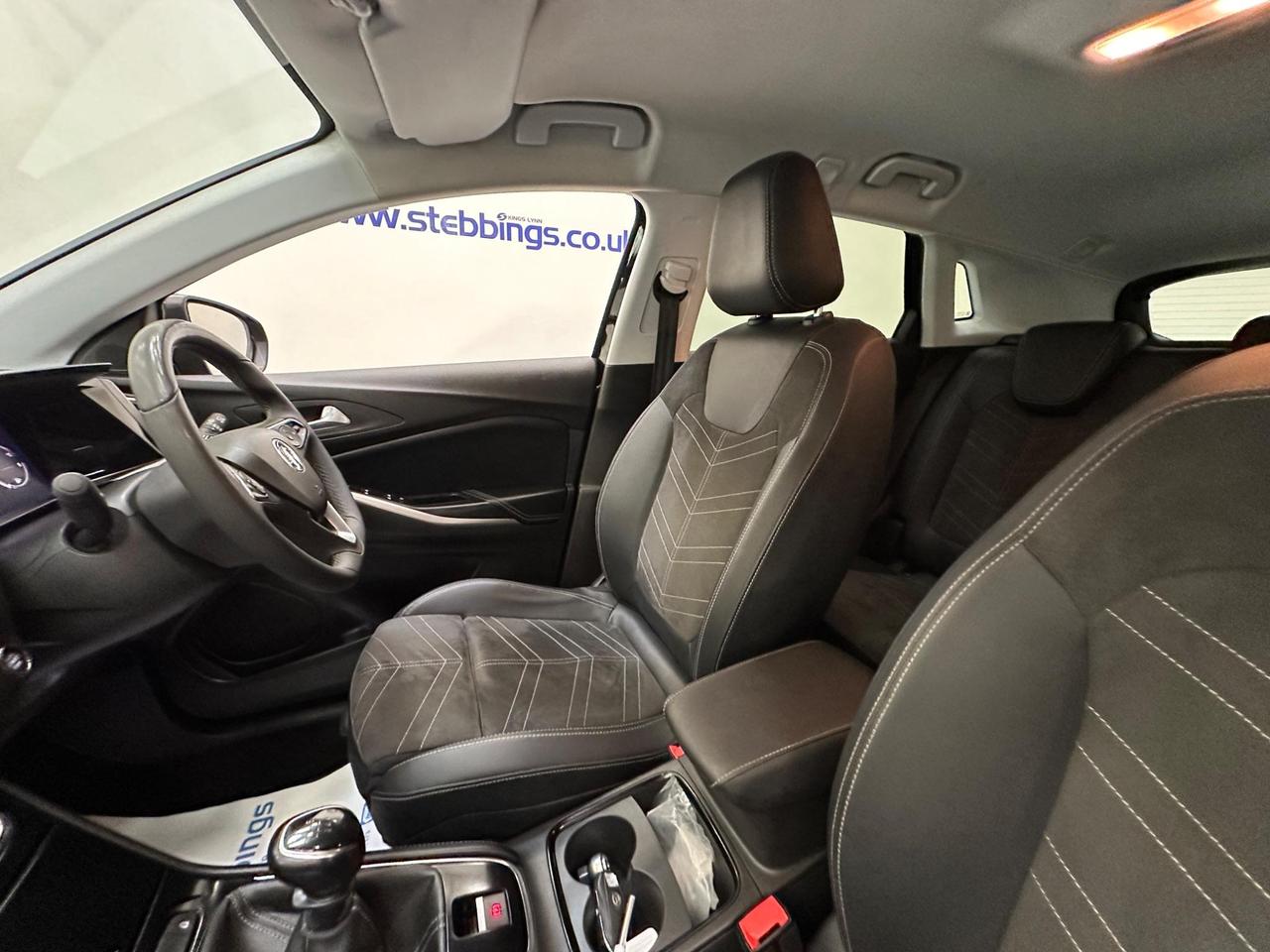 Vauxhall Grandland GD73LXL