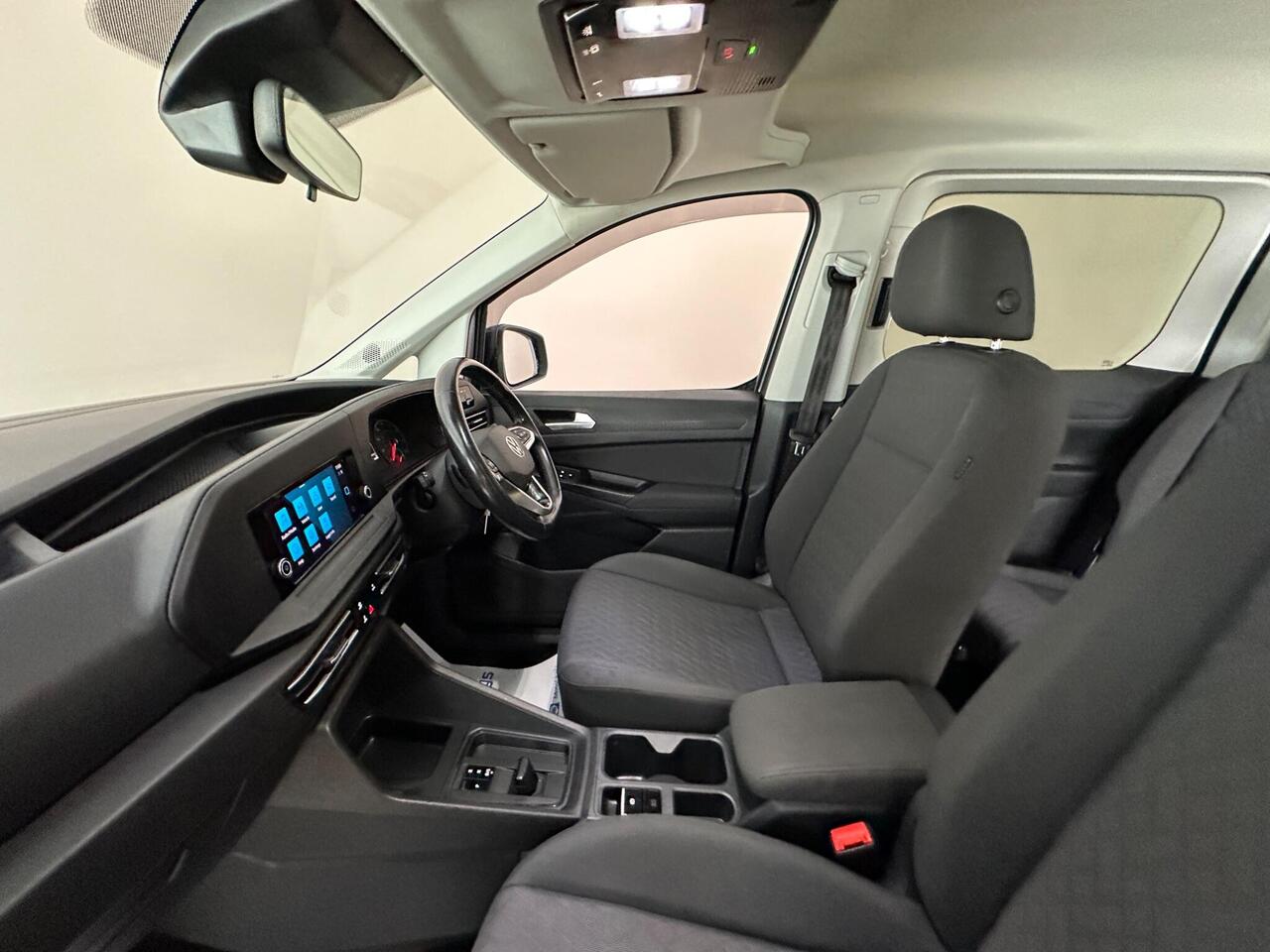 Volkswagen Caddy Maxi AE71YGC