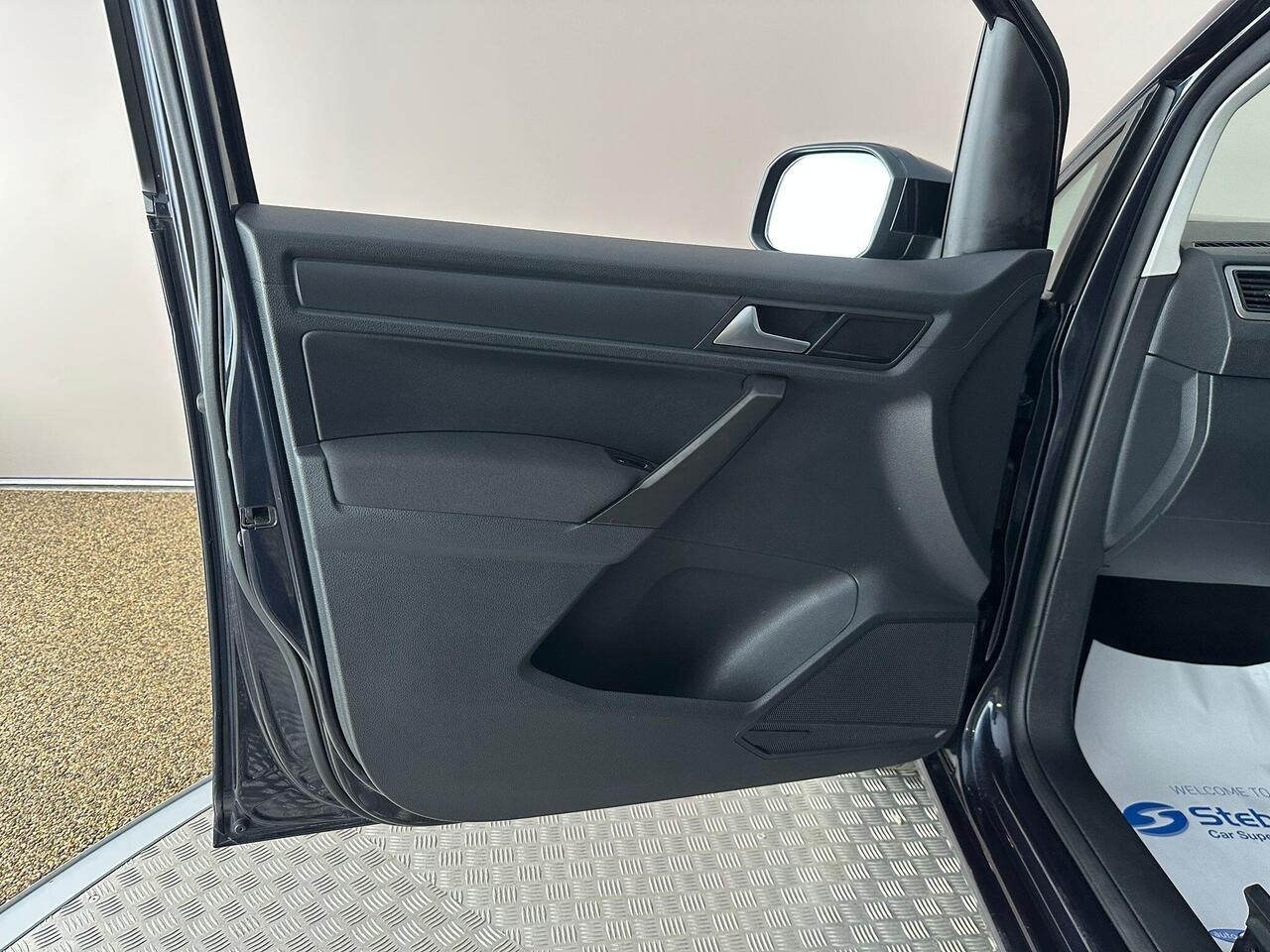 Volkswagen Caddy Maxi Life EY20XLT