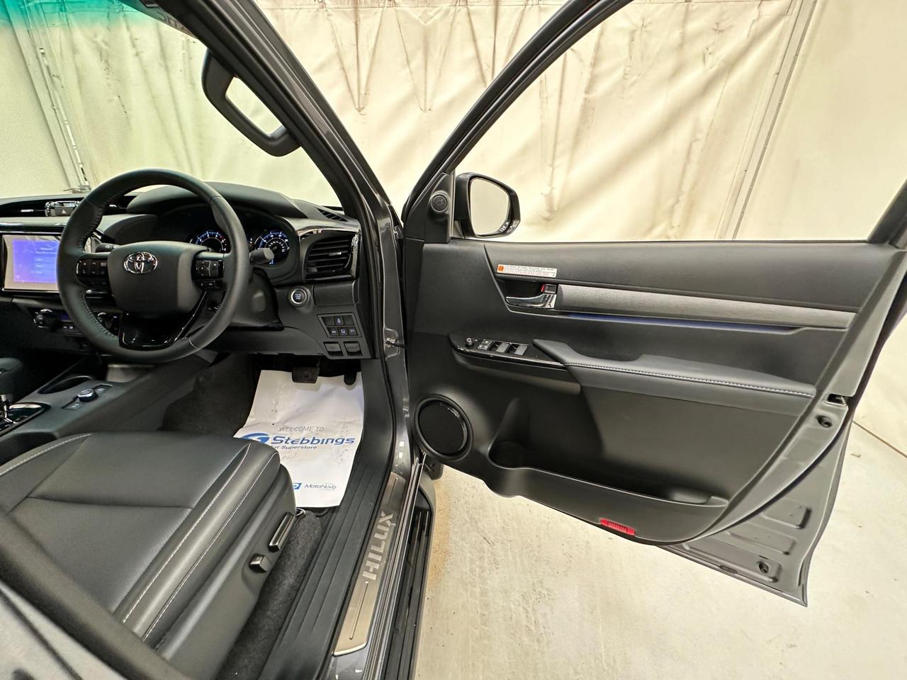 Toyota Hilux H11LUX
