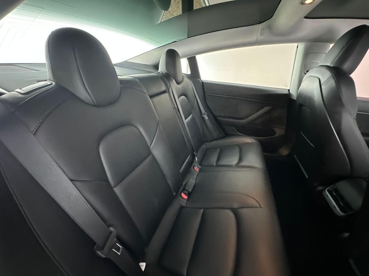 Tesla Model 3 BN20DXH