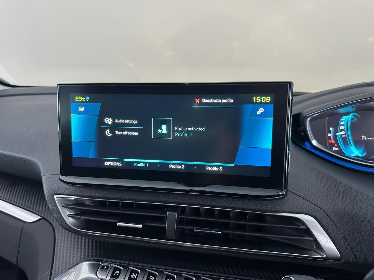 Peugeot 3008 MM71FCE