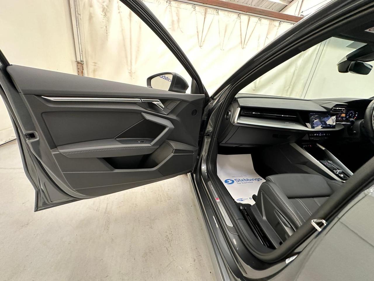 Audi A3 YE21XNF