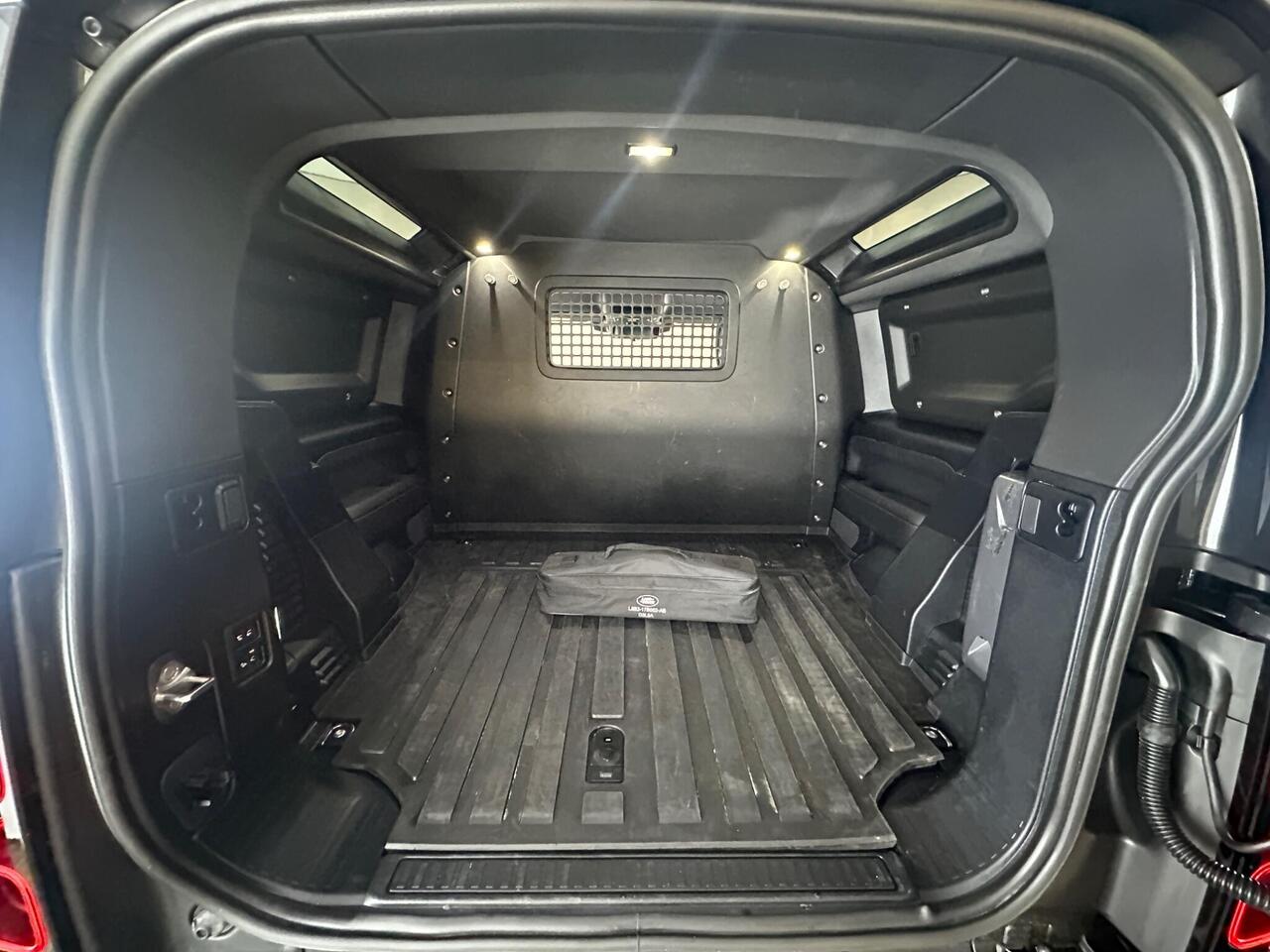 Land Rover Defender 90 WK25UHH