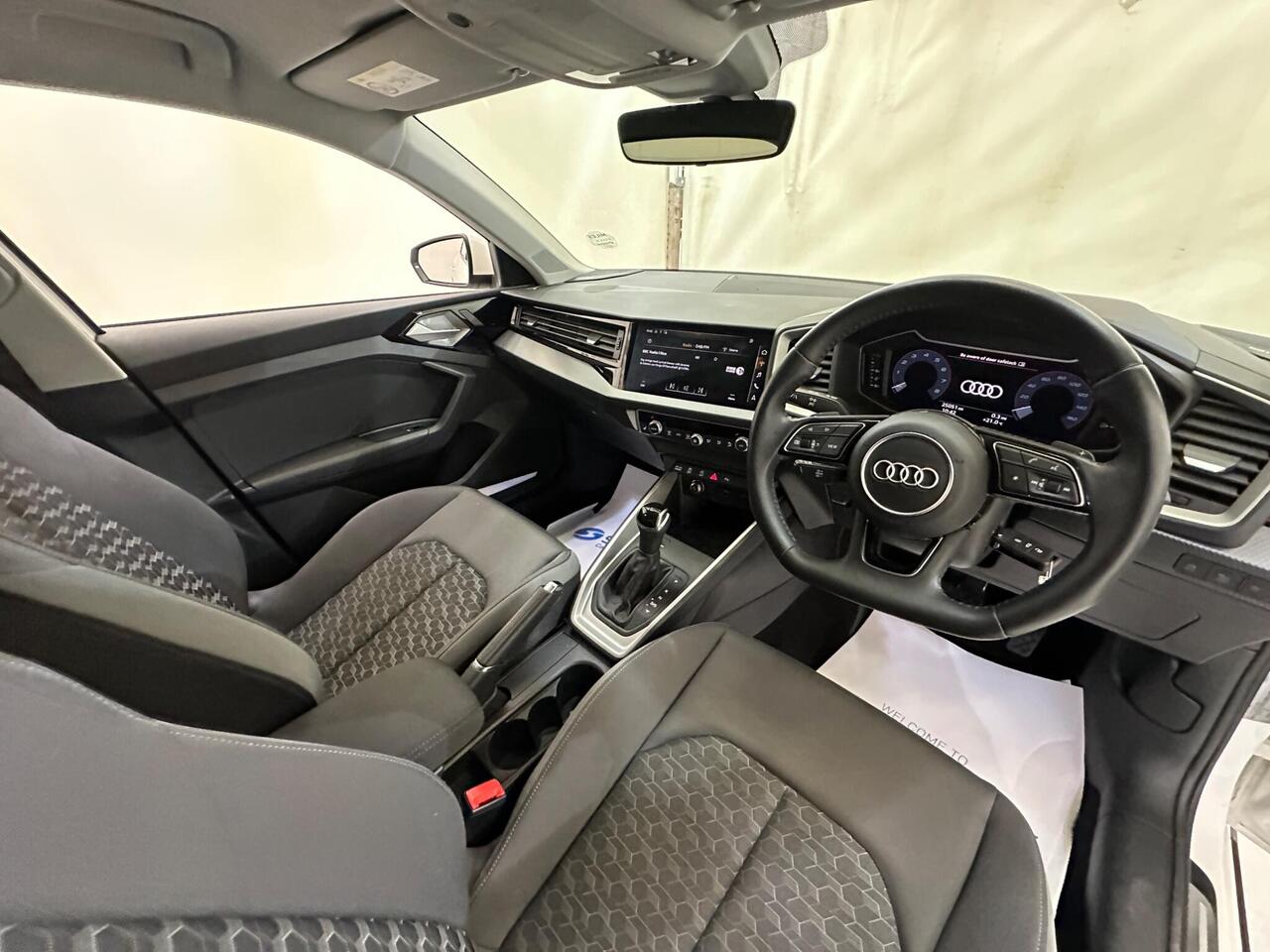 Audi A1 AV20KDX