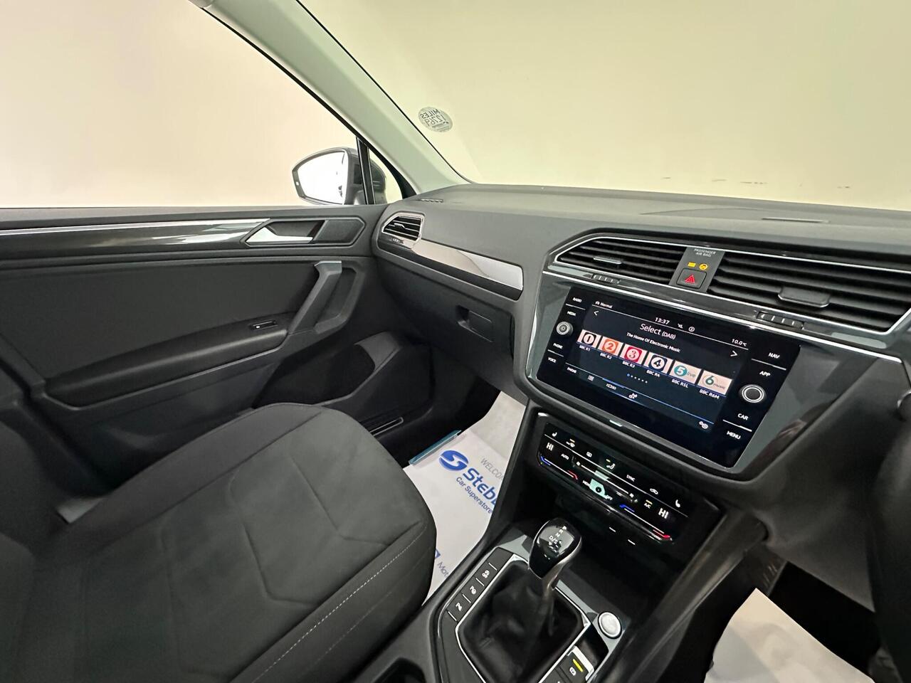 Volkswagen Tiguan CA21HYZ