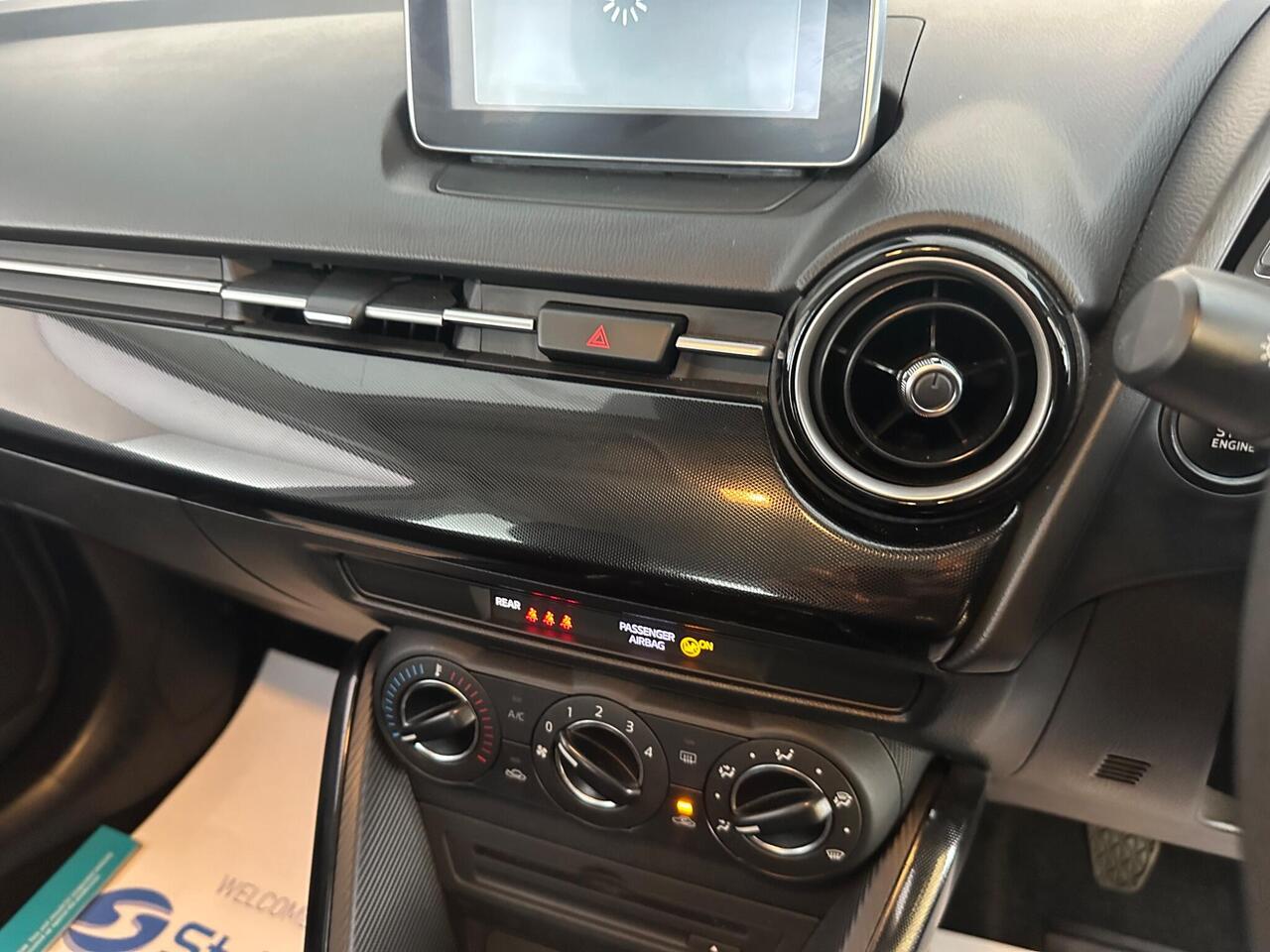 Mazda Mazda2 AV17RWZ