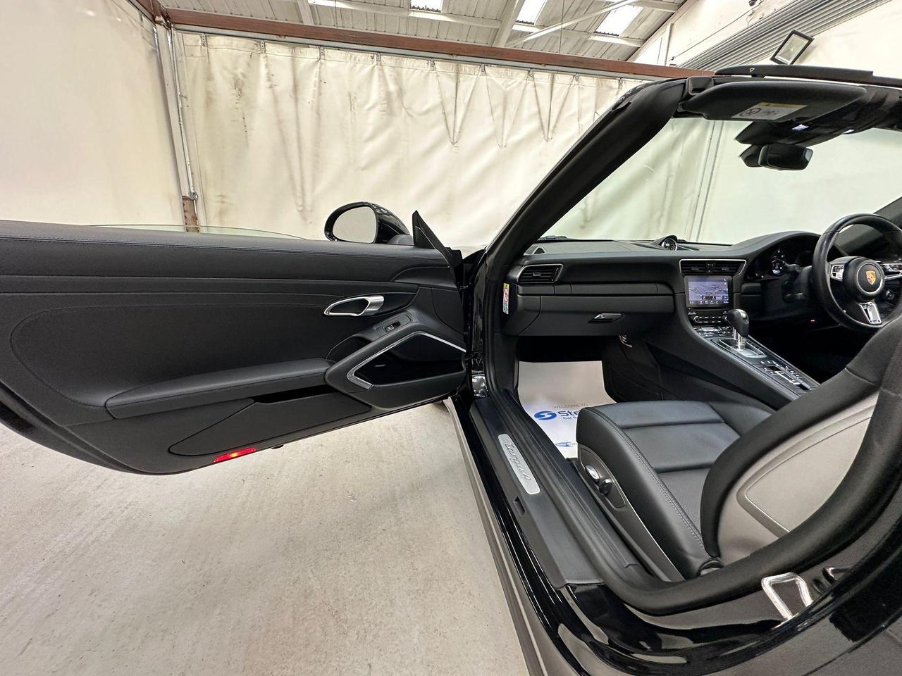 Porsche 911 PX18YDL