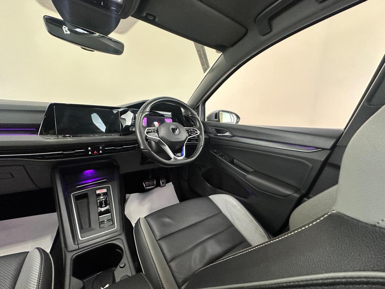 Volkswagen Golf PF21AOC