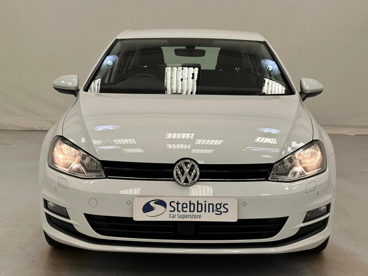 Volkswagen Golf DH66WPE