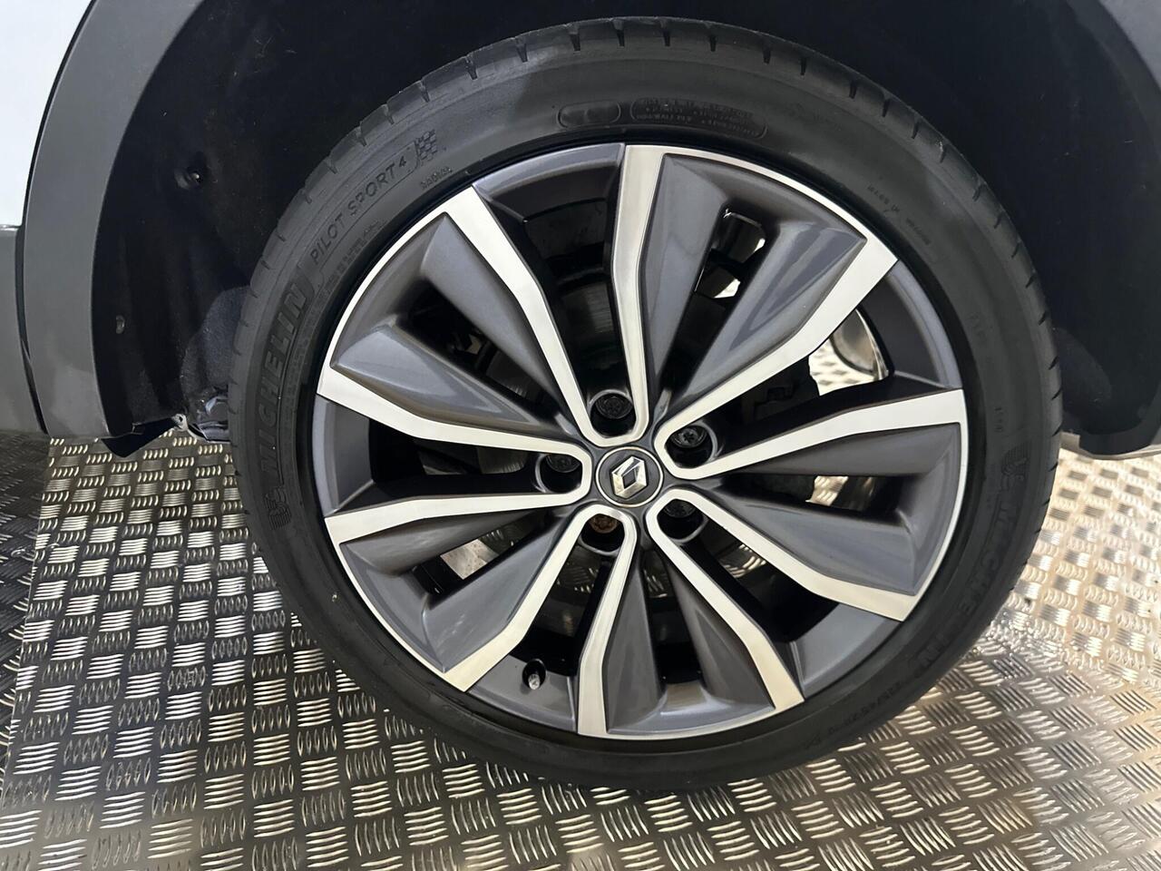 Renault Kadjar YB20UJV