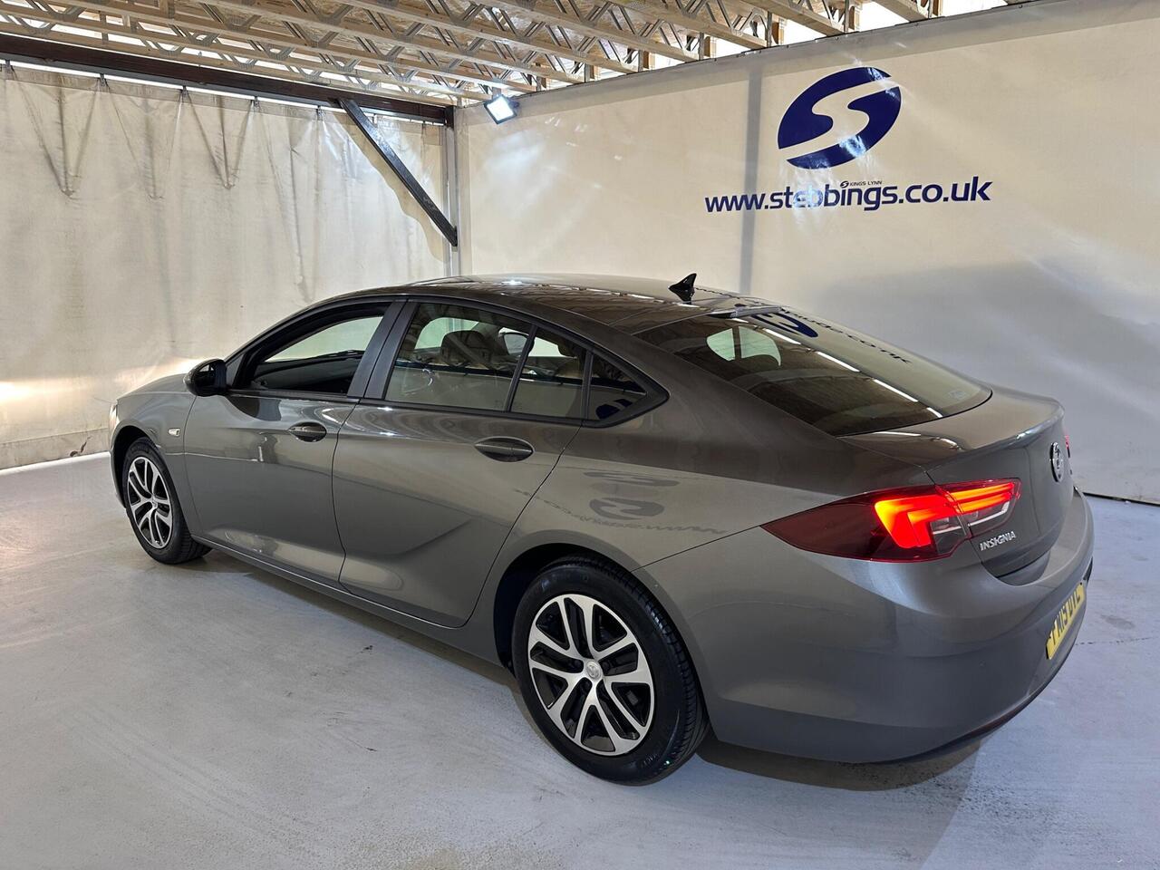 Vauxhall Insignia FM19DVL