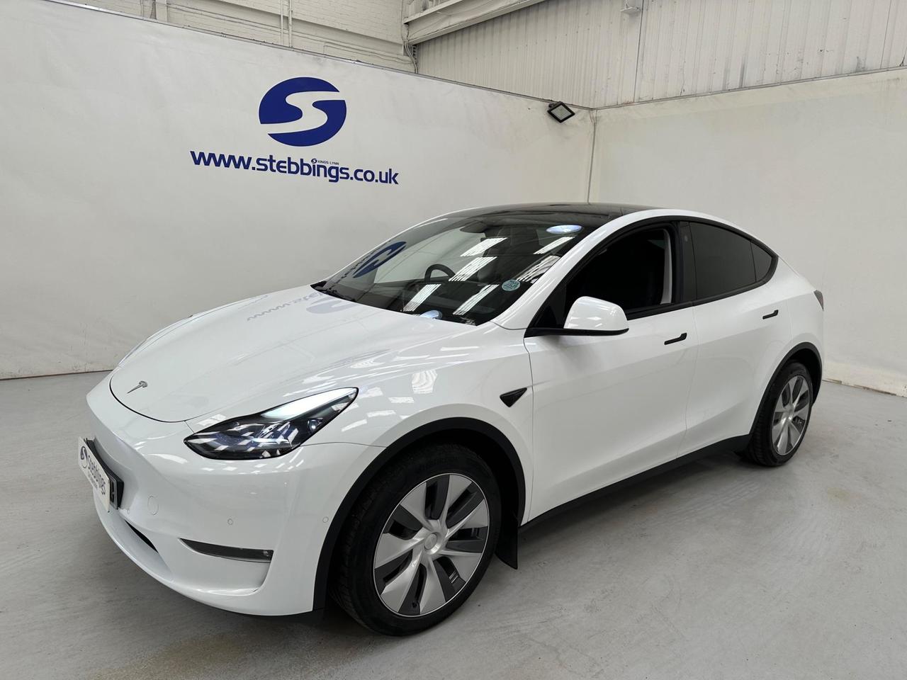 Tesla Model Y AJ22CZU