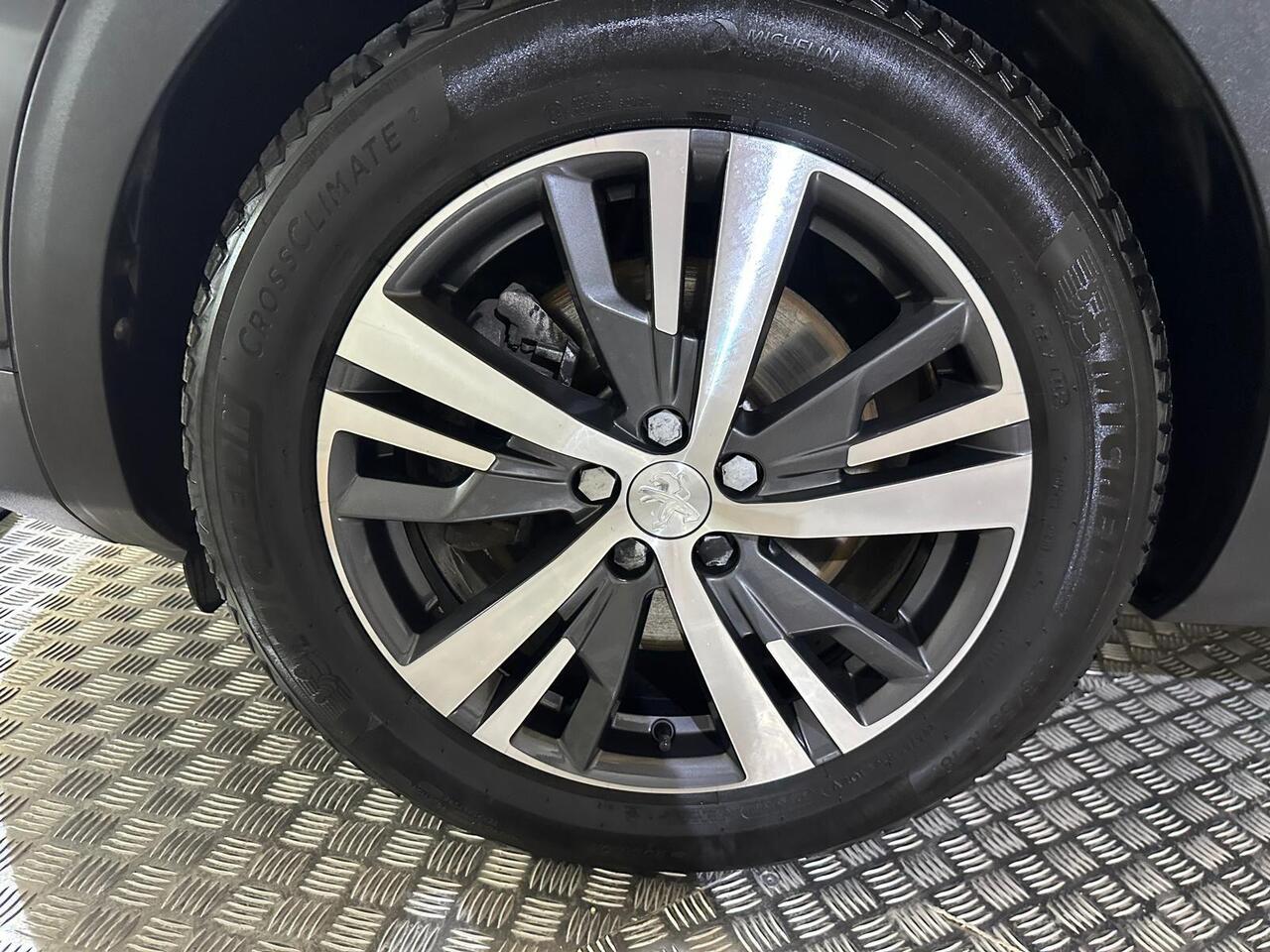 Peugeot 3008 VU22OOX