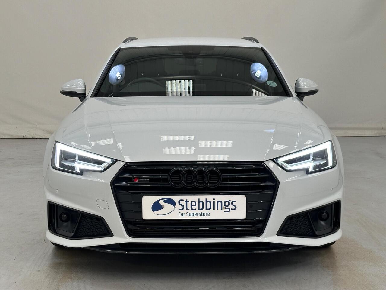 Audi A4 Avant MF69RGX