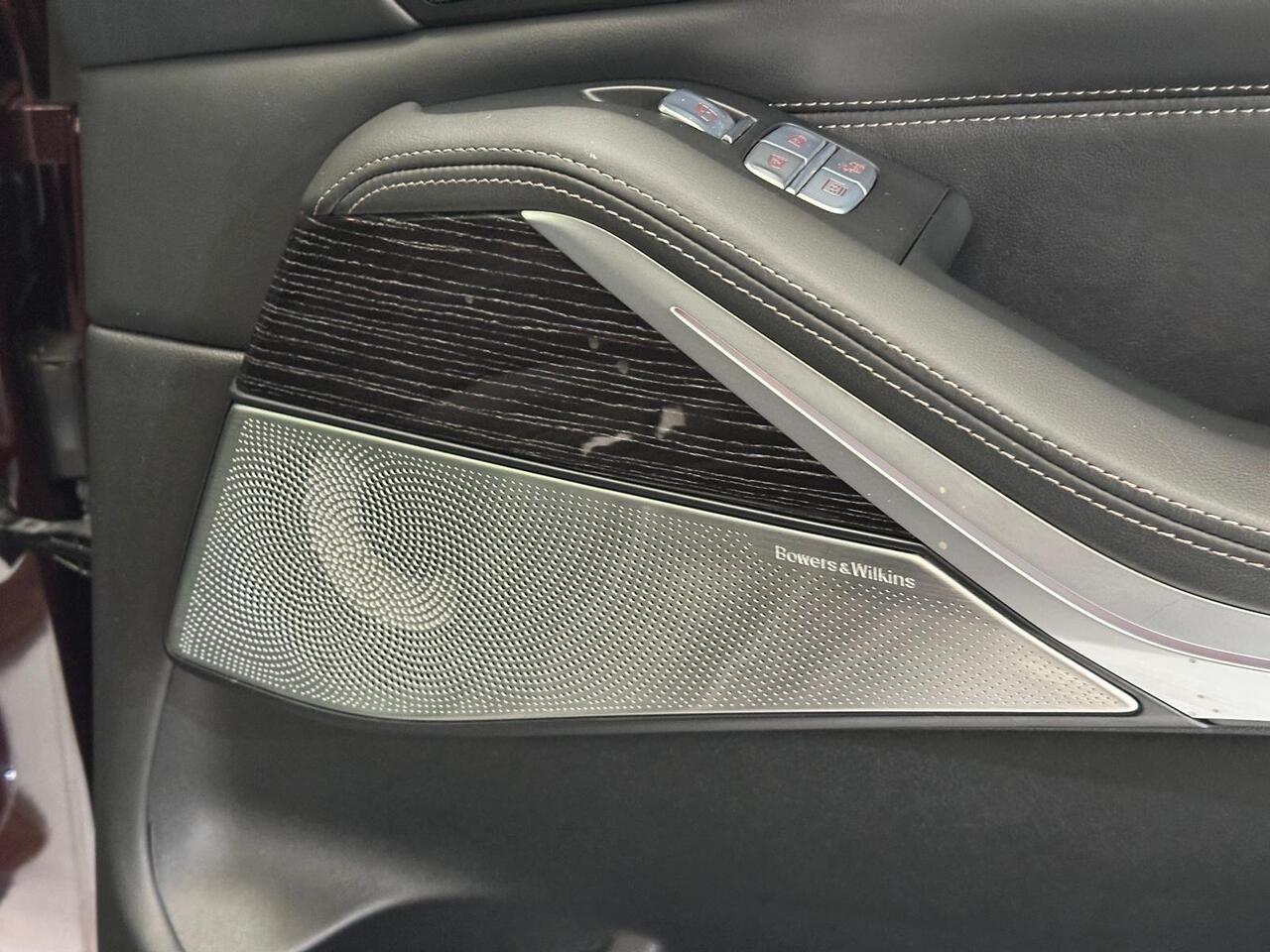 BMW X7 AP21DXA