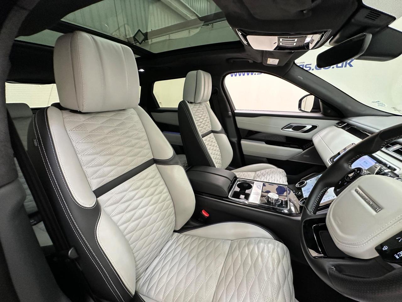 Land Rover Range Rover Velar HJ69GAU