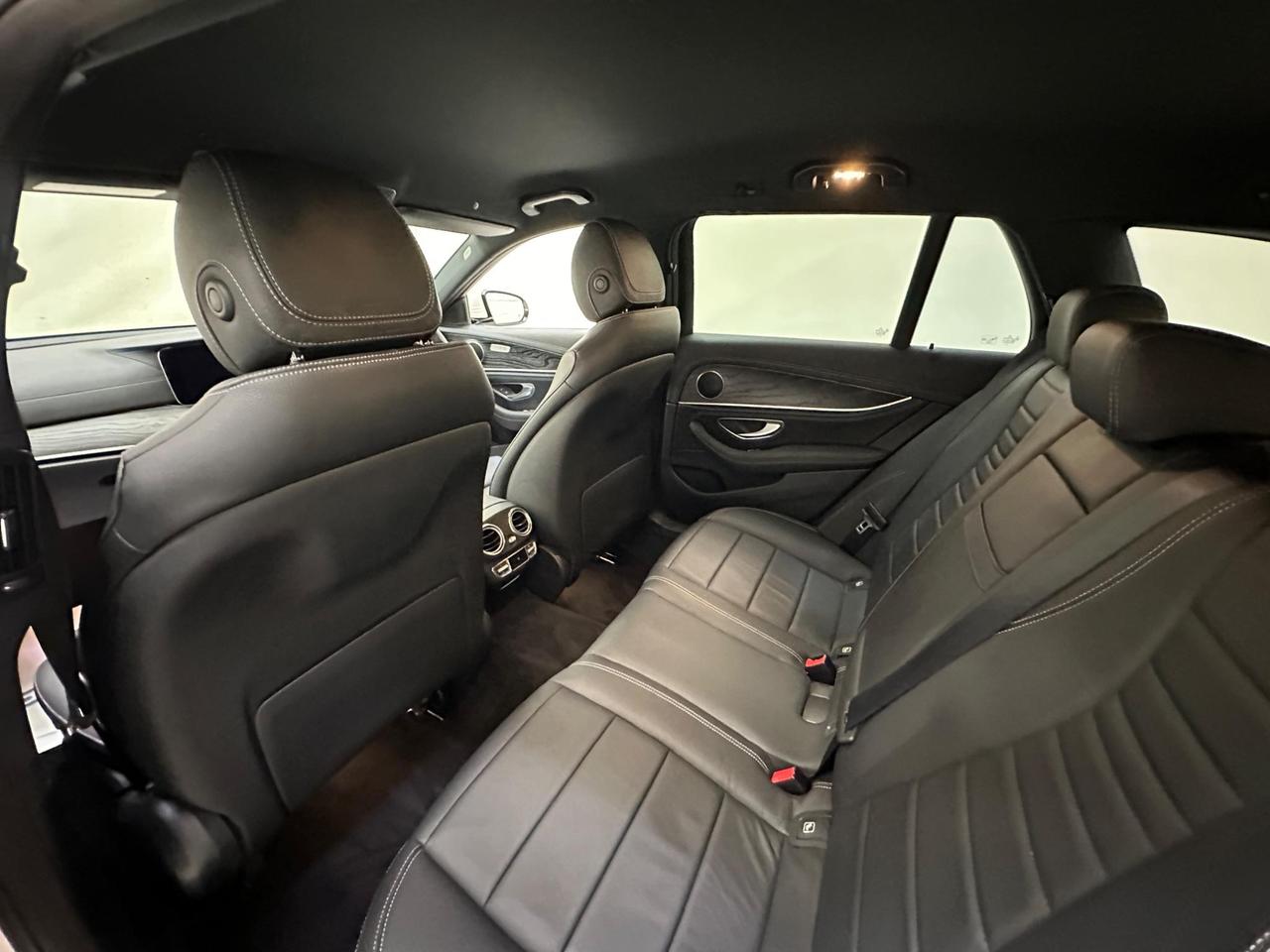 Mercedes-Benz E Class LO70NUB