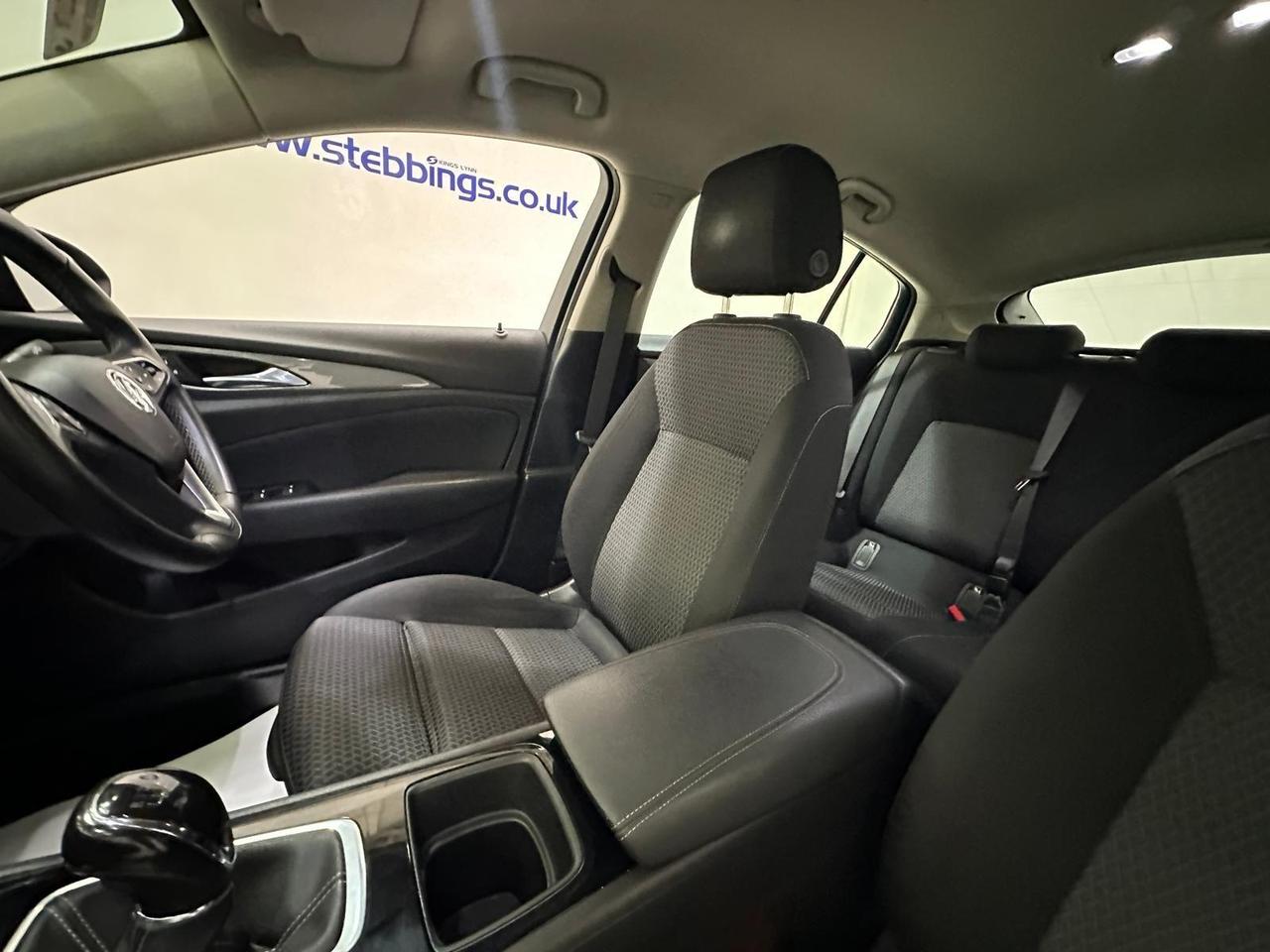 Vauxhall Insignia VU70YMO