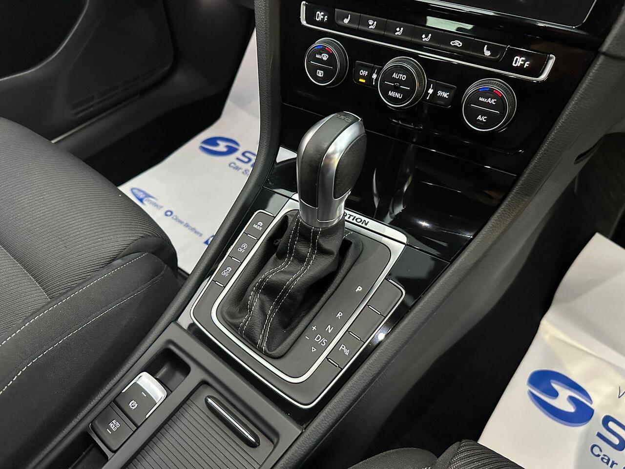 Volkswagen Golf FL69TNN