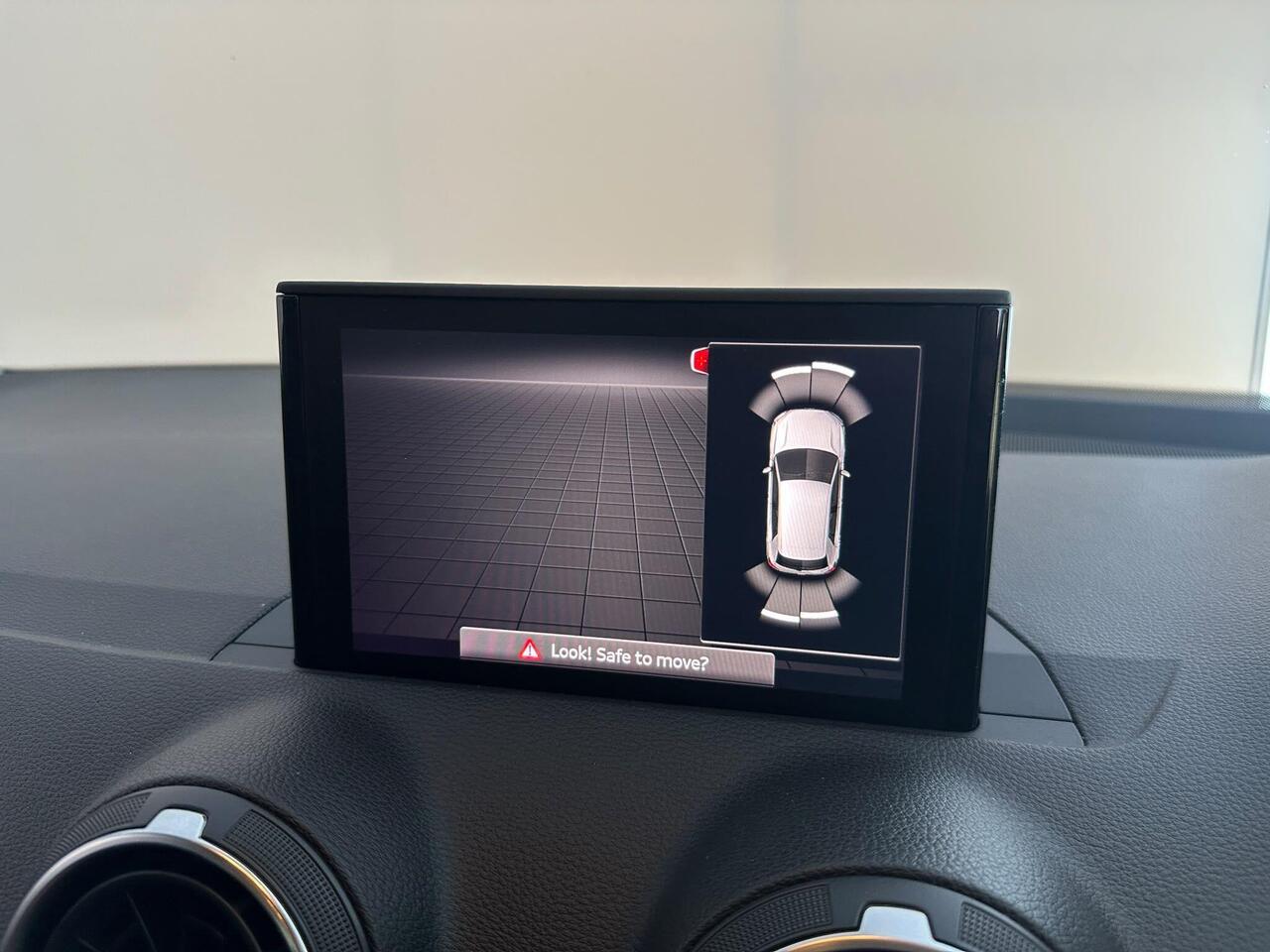 Audi Q2 RJ67GUC