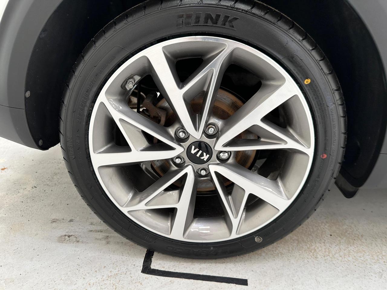 Kia Niro WN69JFA